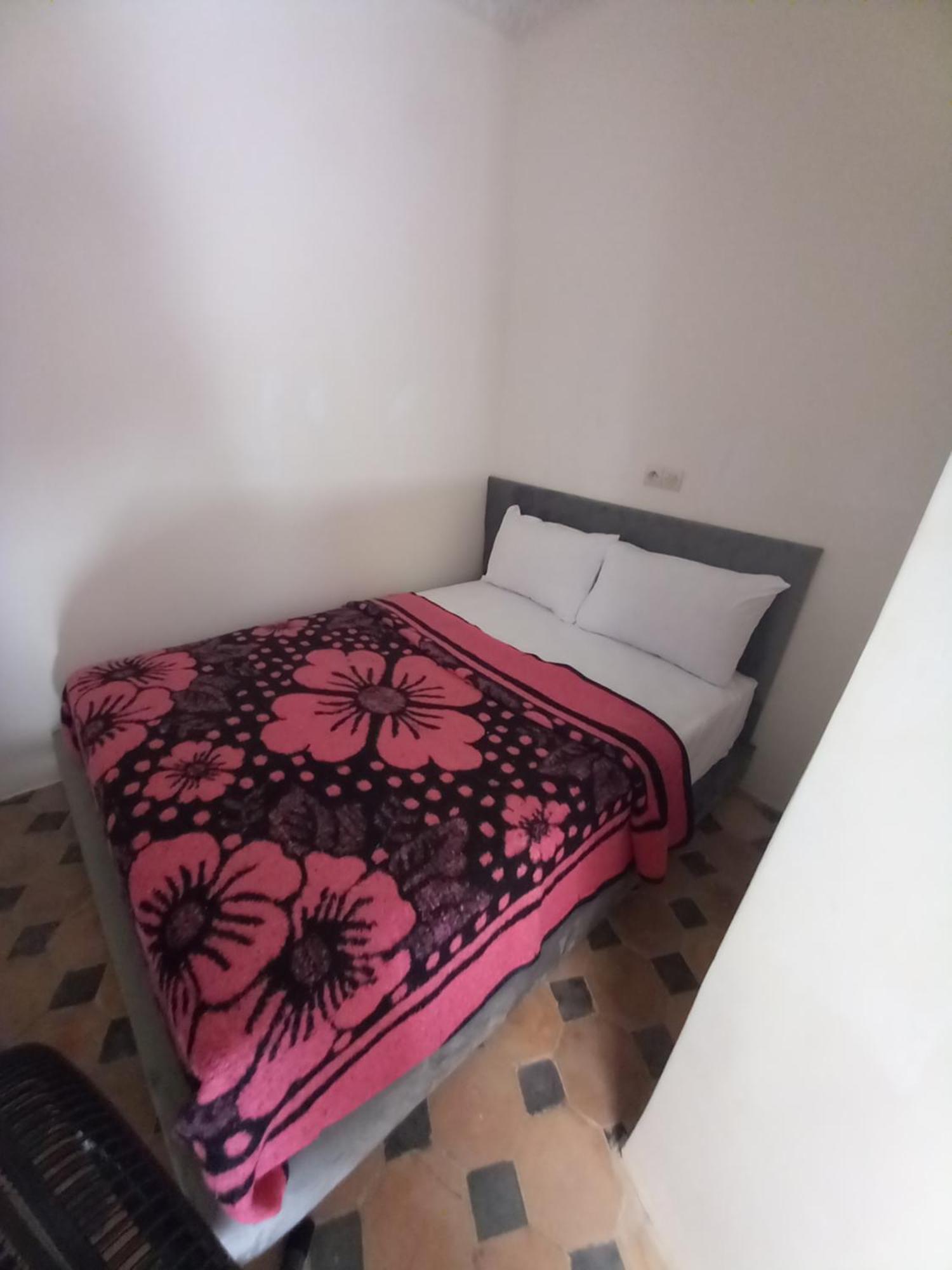 Juli'S Bed & Breakfast มาร์ราเกช ภายนอก รูปภาพ